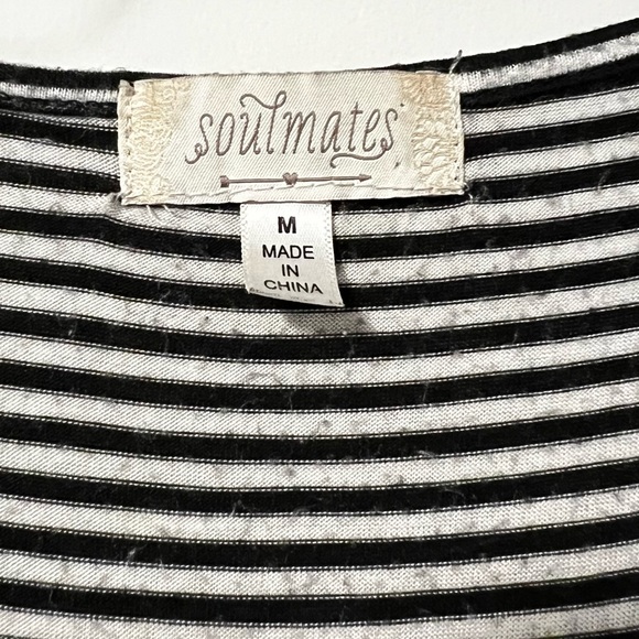 Striped 3/4 sleeve tunic. - Picture 6 of 6